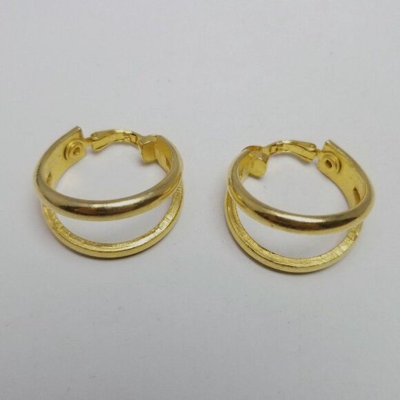 Vintage Double Hoop Clip On Earrings, Gold Tone, Retro 80s 90s Style, Estate - Picture 4 of 7